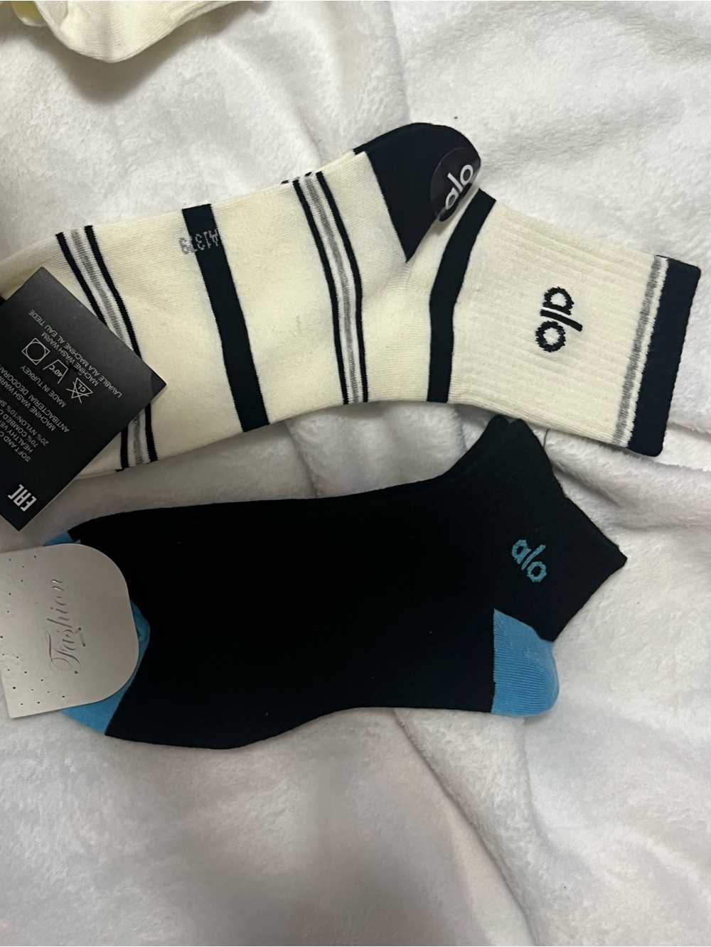 2-Pack Athletic Socks - Black & Cream Stripe